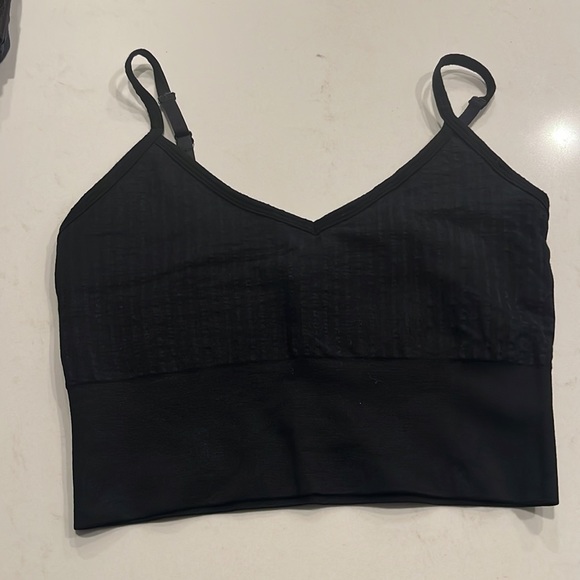 Sports bra bundle (7) - Picture 9 of 15